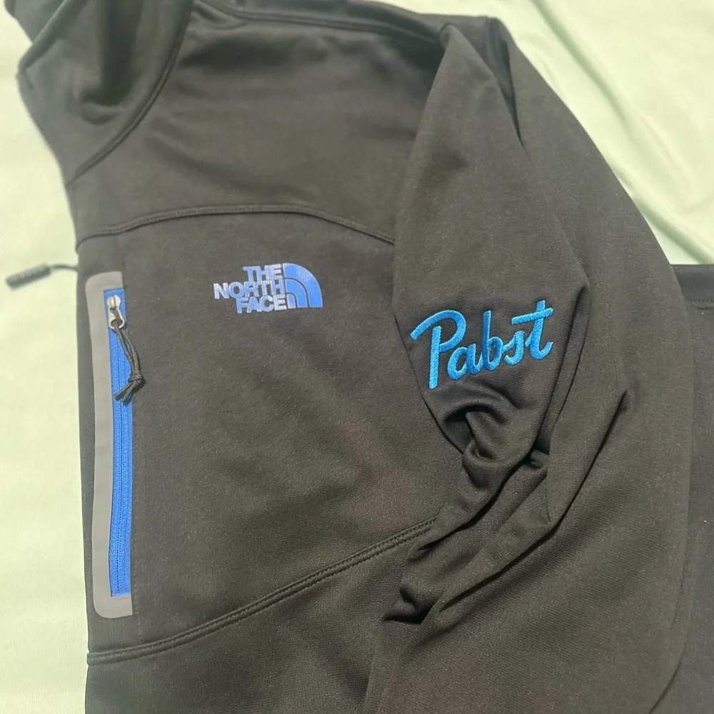 The North Face Men's Black and Blue Performance Jacket
